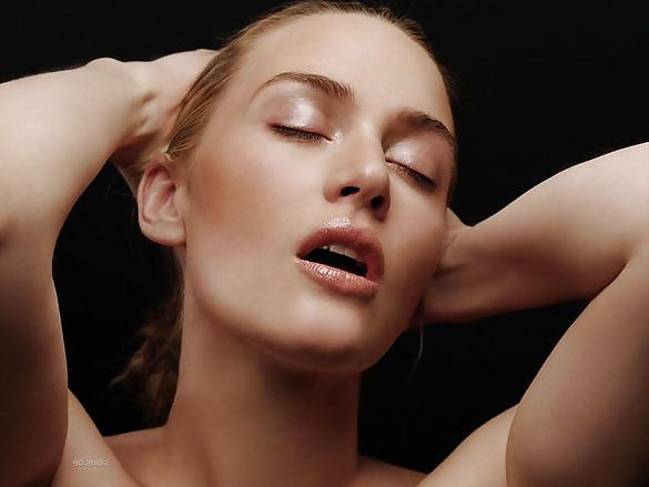25P Kate Winslet vs. Rachel Weisz