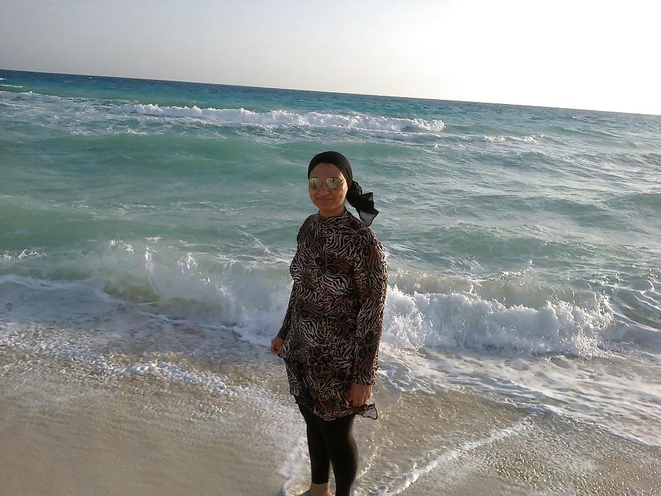 25P My son's sexy arab hijab teacher 