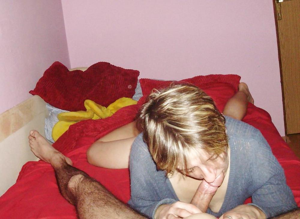 24P Mom MILF who love sucking cock