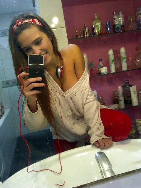 10P Valentina A. - Shameless Exhibitionist 