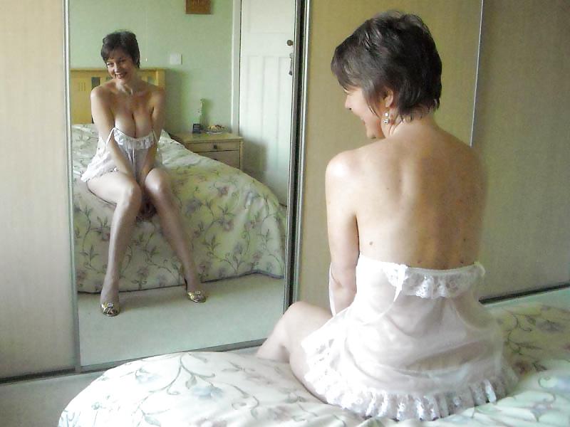 25P Vintage mum in sexy lingerie