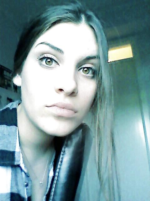 25P Innocent looking brunette cumslut