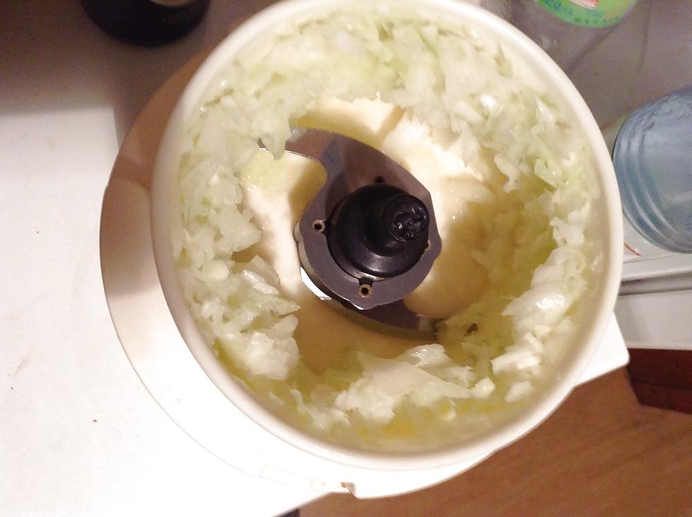 7P Wie man in 30 Sekunden eine Zwiebel zubereitet, ohne zu weinen