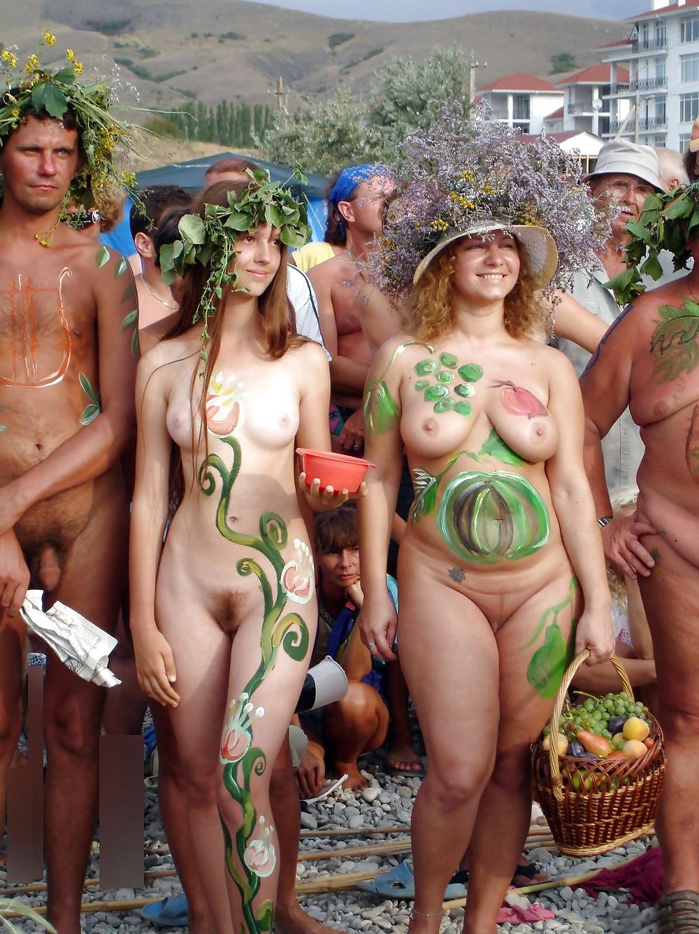 25P Beachbunnies + mermaids with saggy tits+more outdoor XXXX