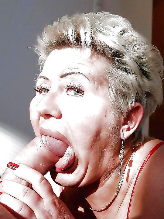 25P Sucking Granny