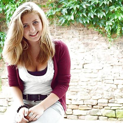 4P How sexy is she?