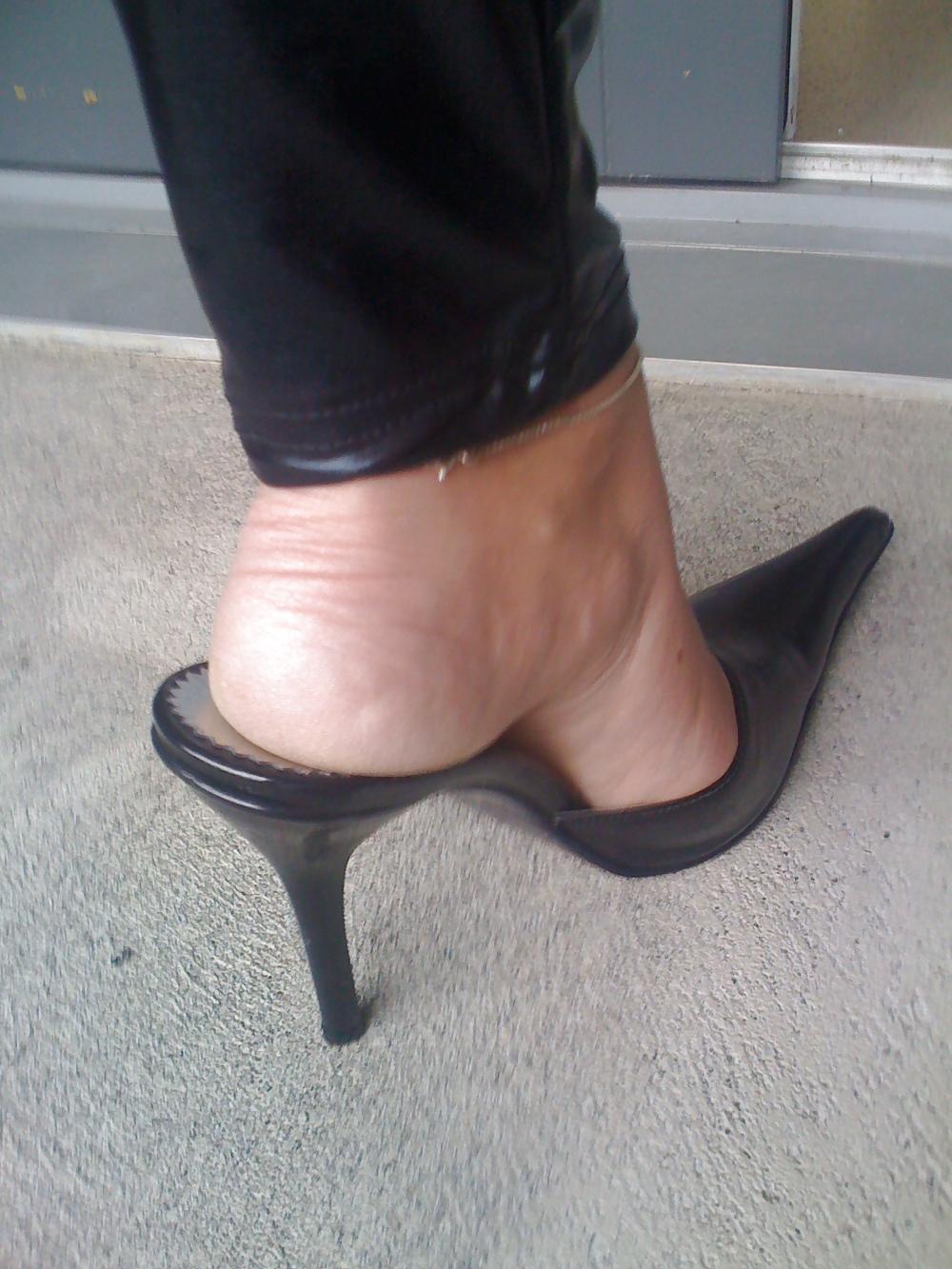 23P My mom's heel and stocking