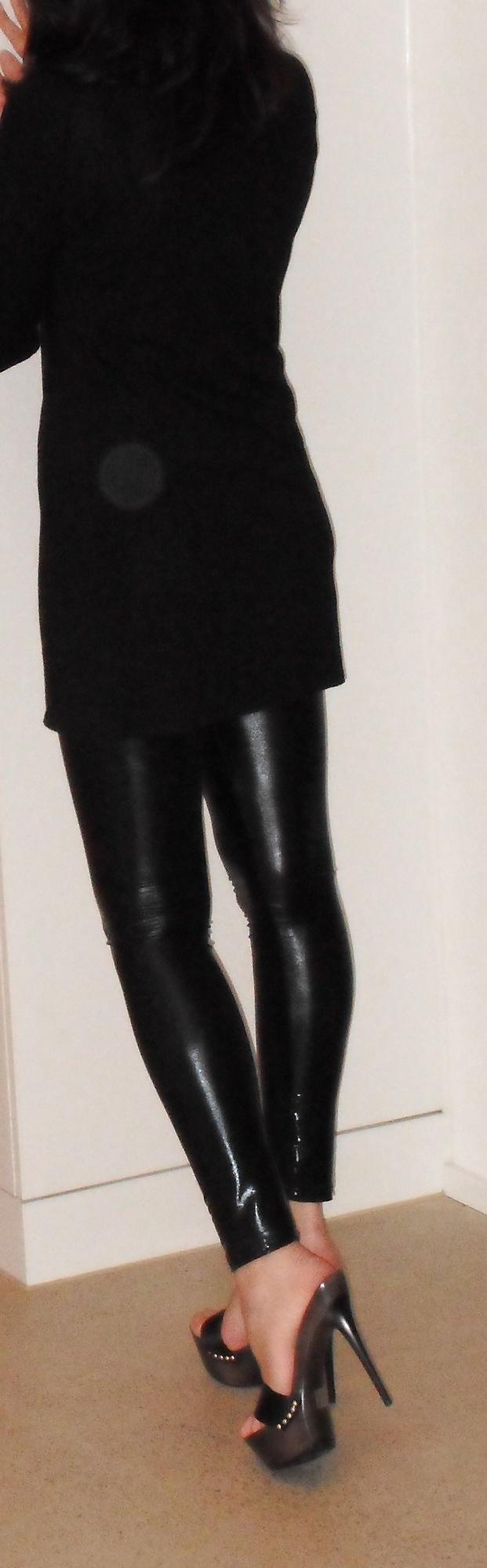 23P My mom's heel and stocking