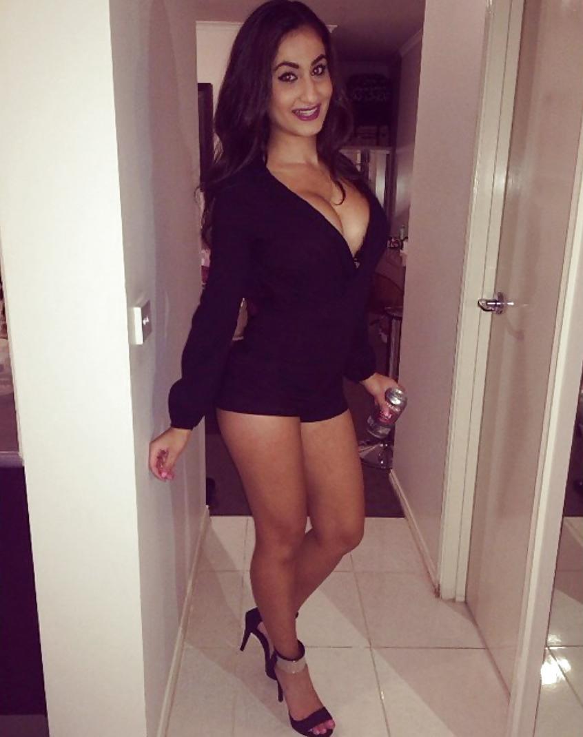 25P Iranian Teen Slut Yasamin