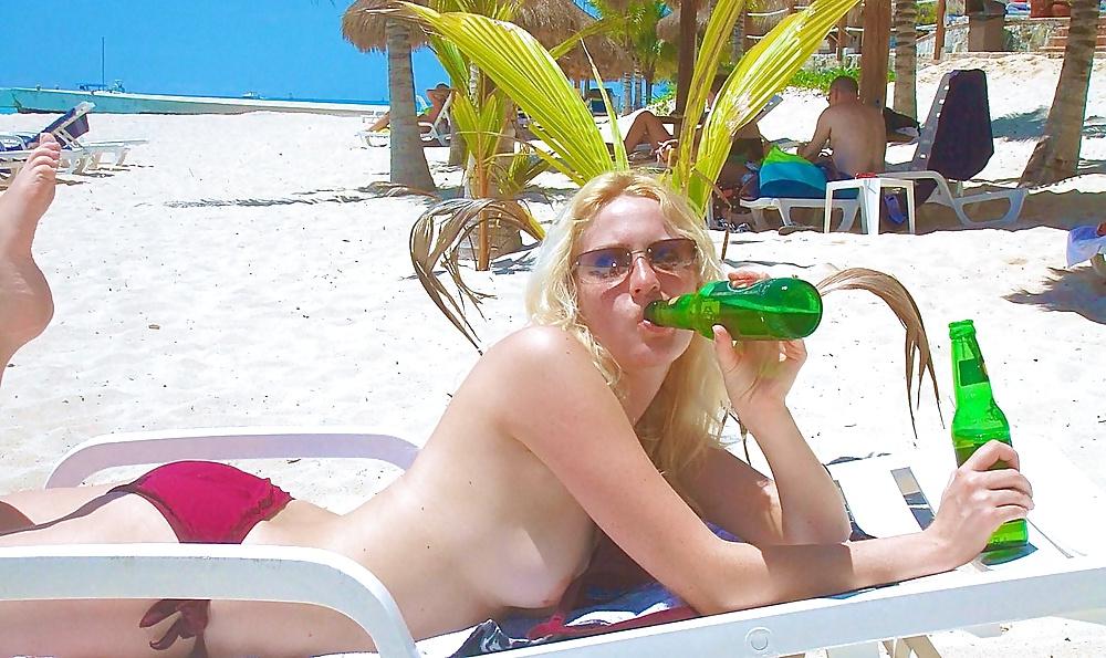 25P Hot Tumblr Exhibitionist 