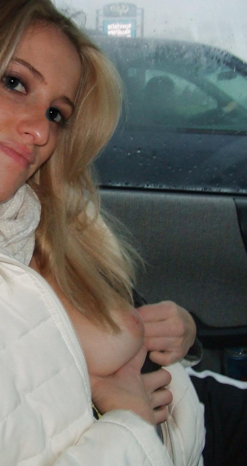 25P Hot Tumblr Exhibitionist 