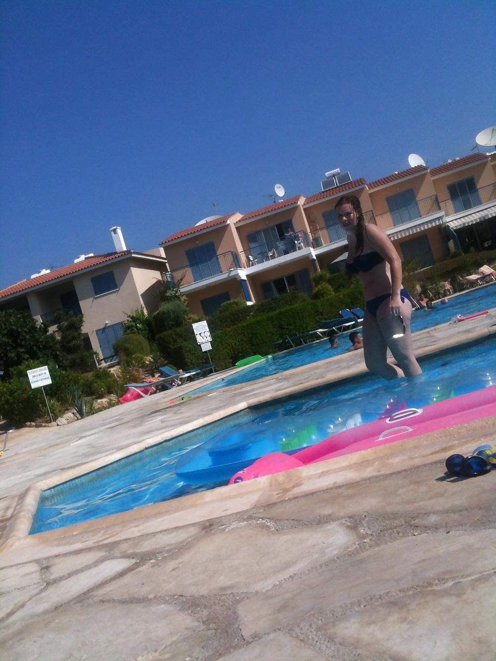 25P Poolside