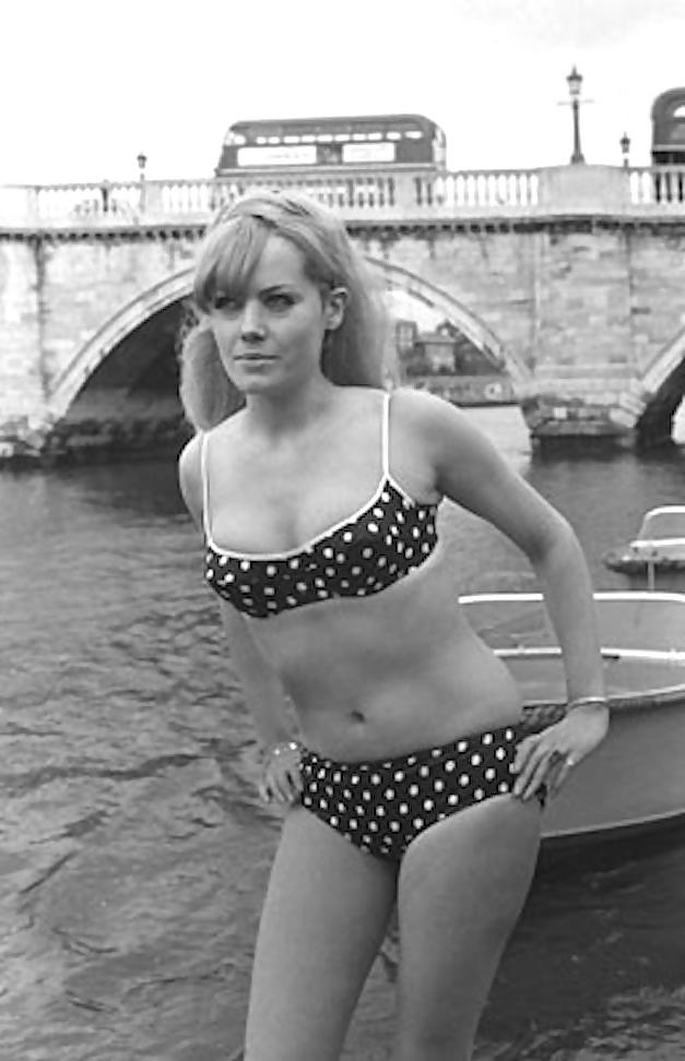 25P Wendy Richard