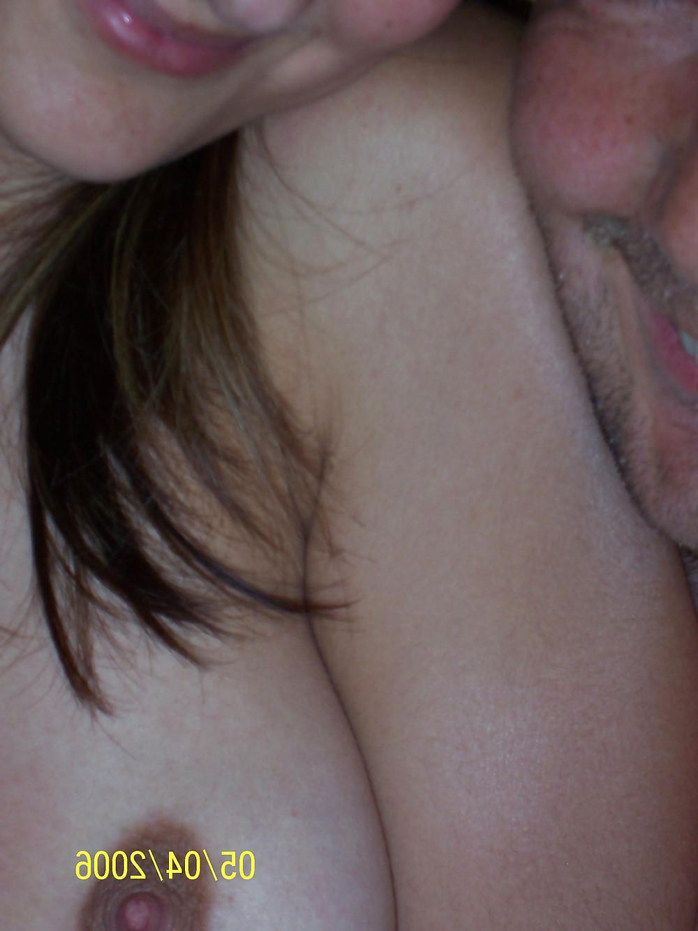 25P Blonde posing nude 2