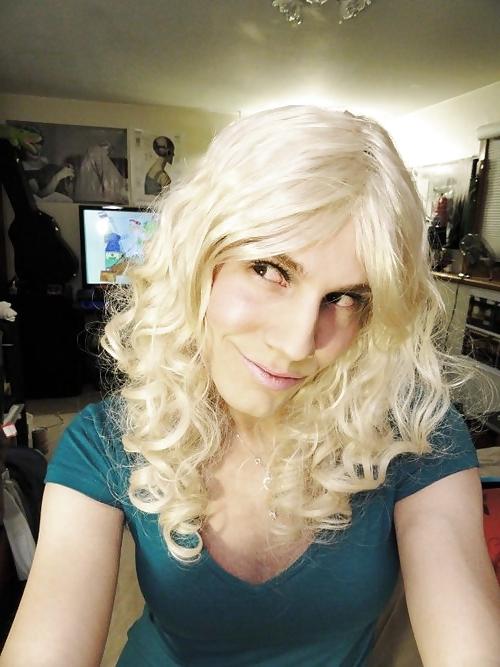 25P Crossdressing Days
