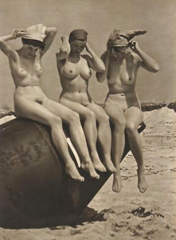 16P Vintage lady's &  Sand-num-001