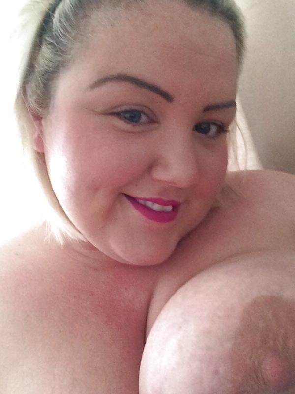 16P Big twitter tits