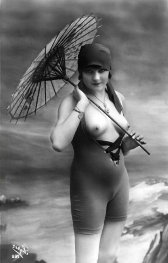 16P Vintage lady's & Umbrellas-num-001