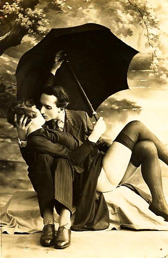 16P Vintage lady's & Umbrellas-num-001