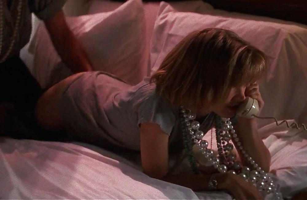 23P Bridget Fonda - Point of No Return Caps