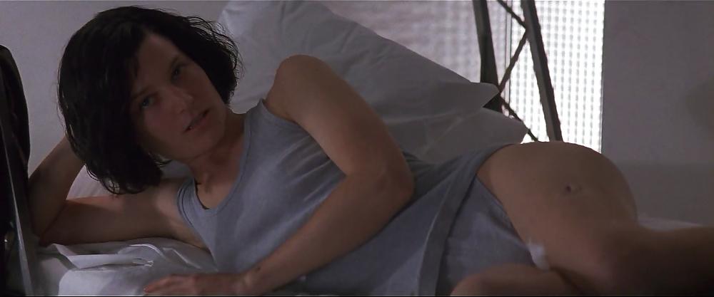 23P Bridget Fonda - Point of No Return Caps