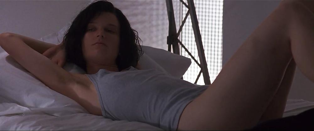 23P Bridget Fonda - Point of No Return Caps