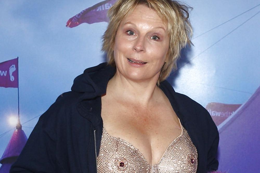 25P Jennifer Saunders