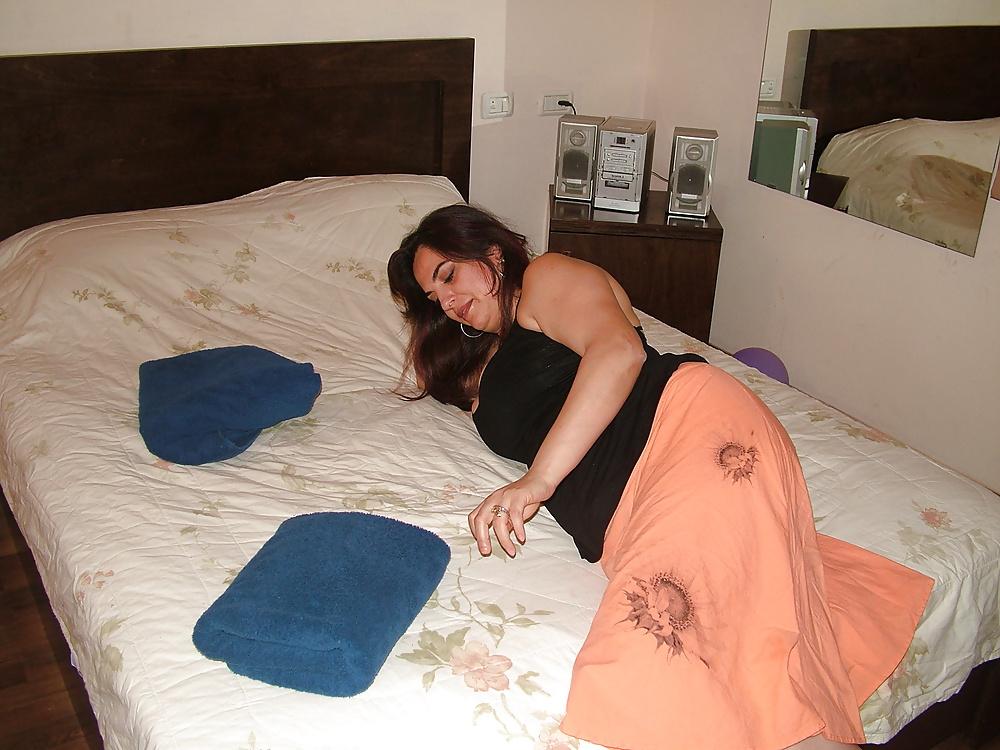 24P israeli Milf