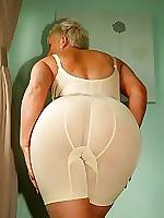 25P Mature in Girdles
