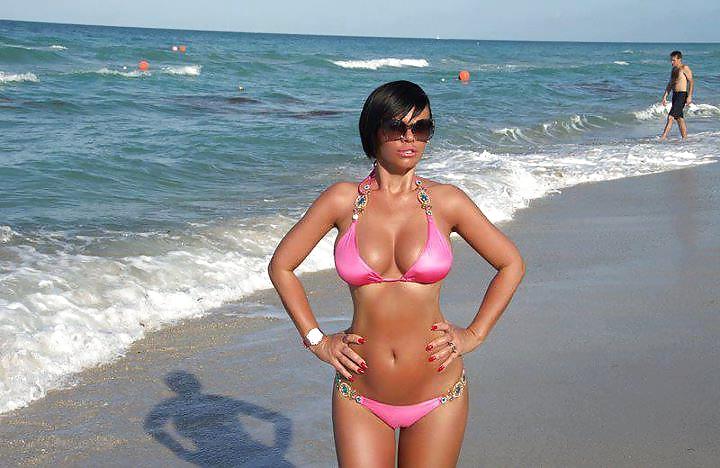 25P Serbian fuckmeat celeb Dara Bubamara