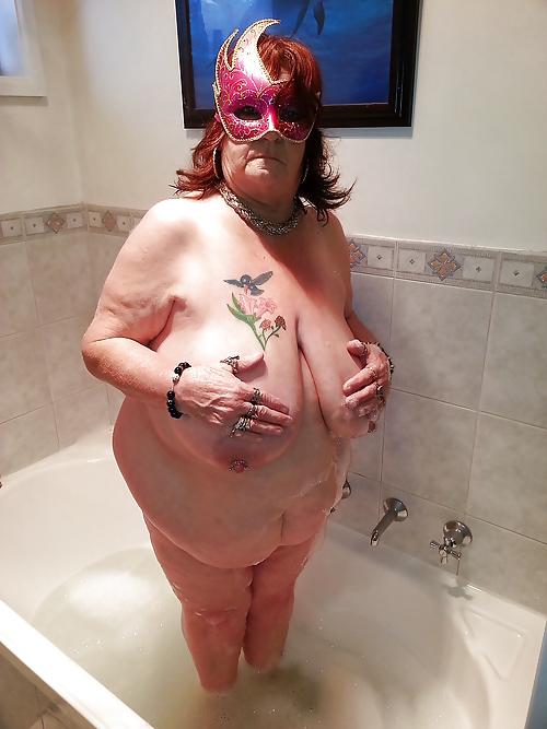 9P Exposed GILF with AWESOME HUGE SAGGY JUGGS