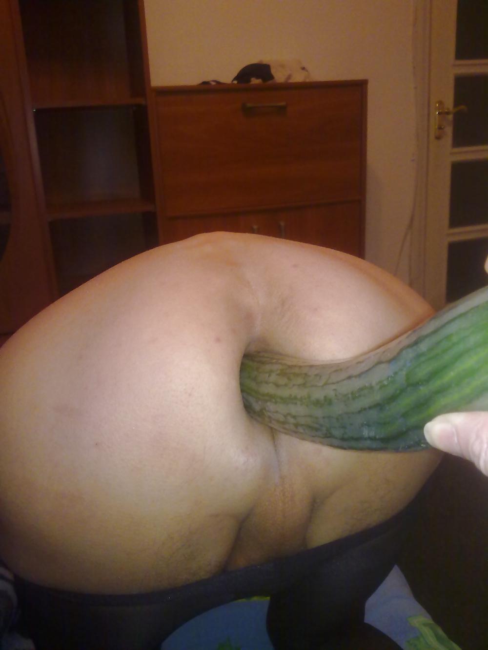 16P Cucumber, hot dogs and foot ...