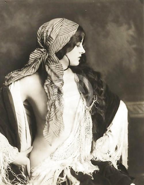 15P Vintage Photography
