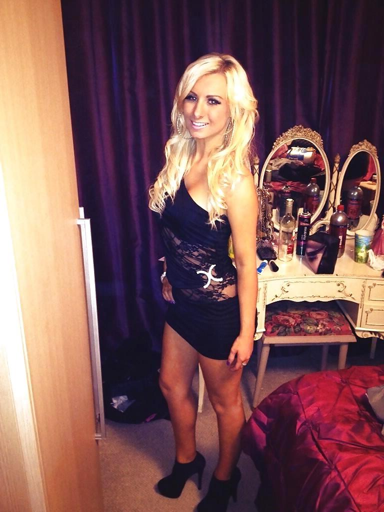 20P Sister posing