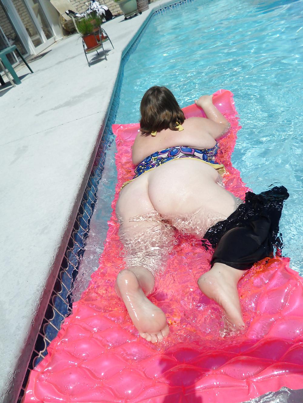 13P Wife at the Pool