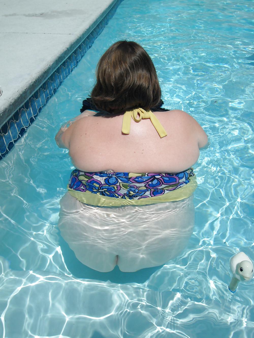 13P Wife at the Pool