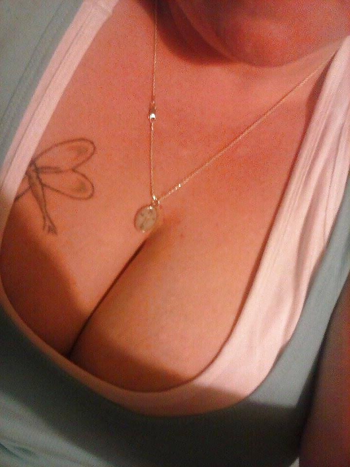 8P Mature BBW Julie