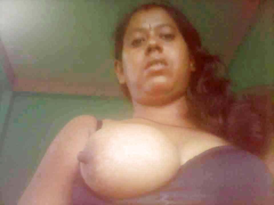 25P Preeti bhabhi sucking cock