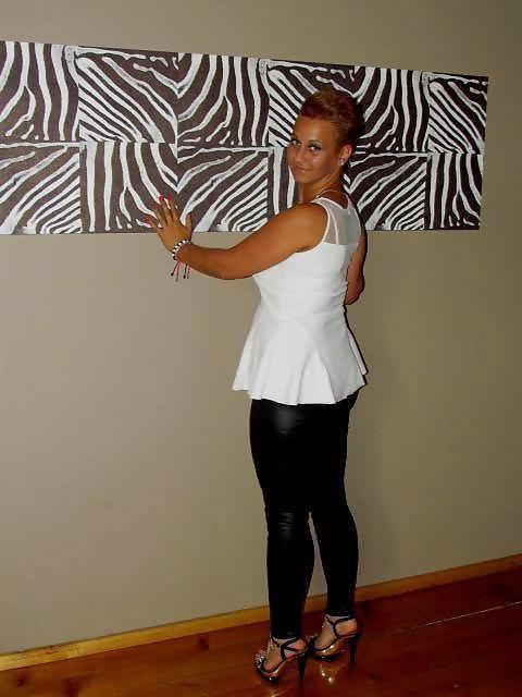 4P Polish slut Elzbieta in high heels