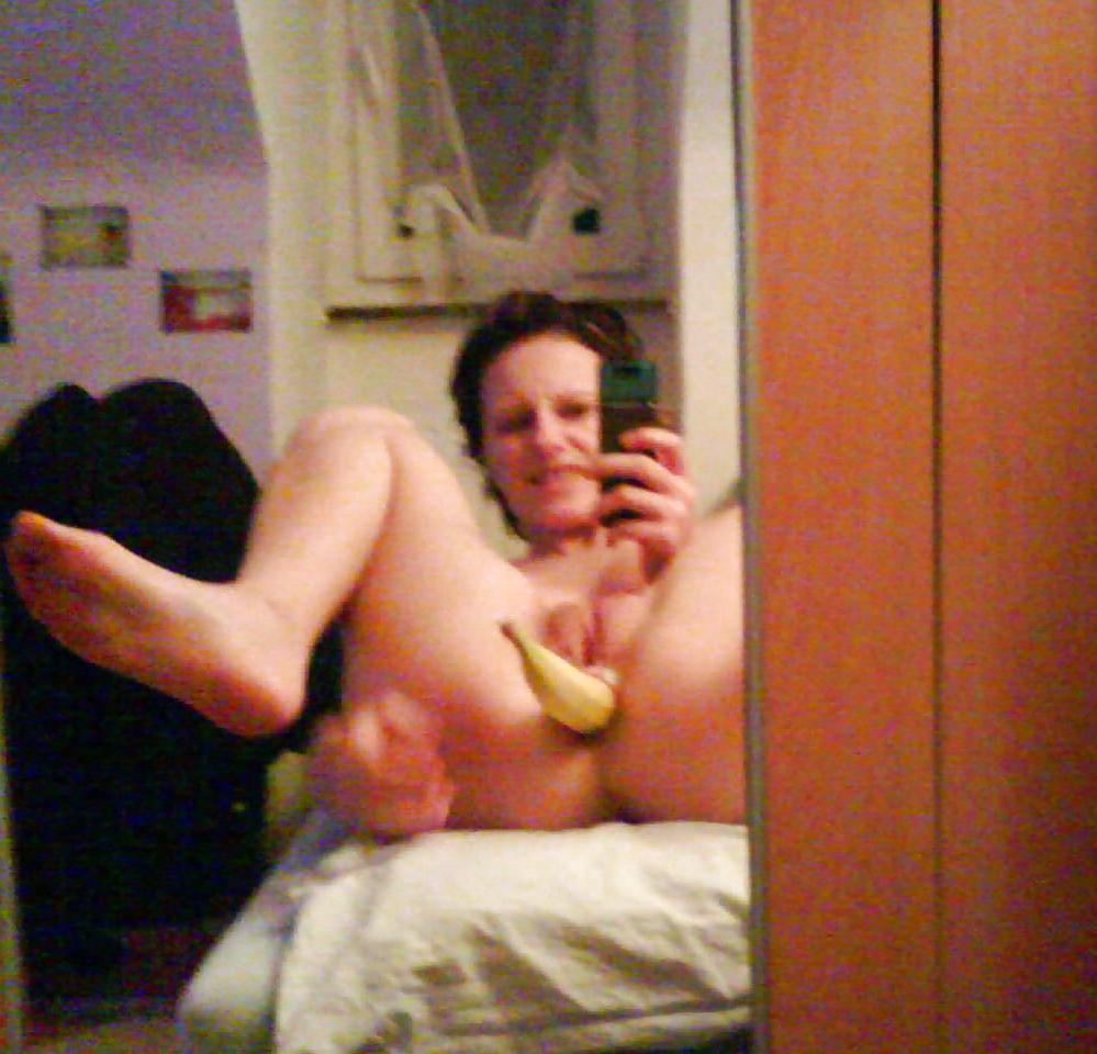 18P Selfies Banana and Cucumber