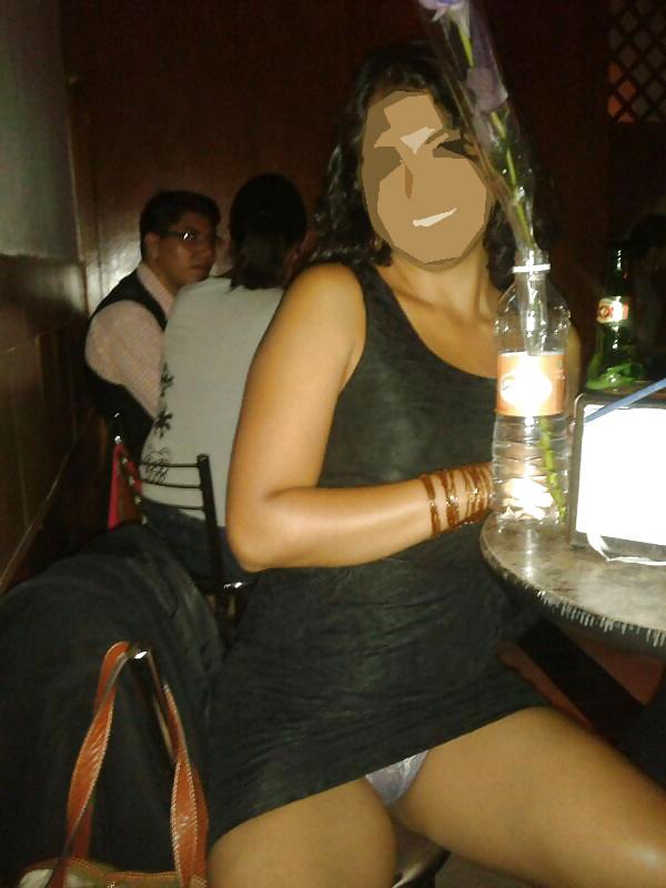 7P Ricas nalgas de exhibicionista