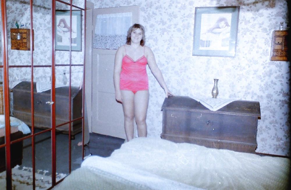 25P Vintage Amateur Slut