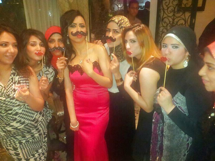 25P Arab Girls of Alexandria 