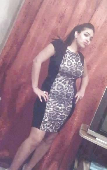 25P Arab Girls of Alexandria 