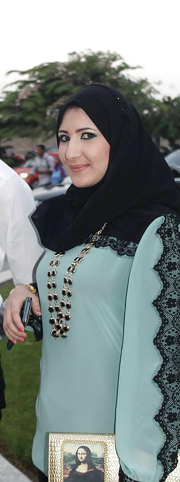 25P Arab Girls of Alexandria 