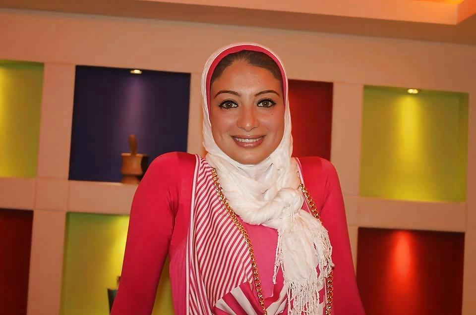 25P Arab Girls of Alexandria 