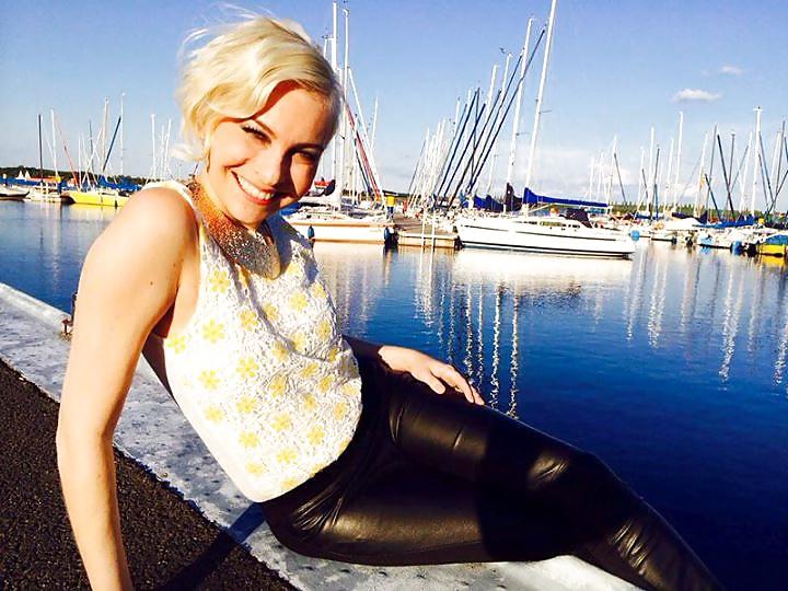 20P Sexy german presenter Susanne Klehn - blonde milf hot 