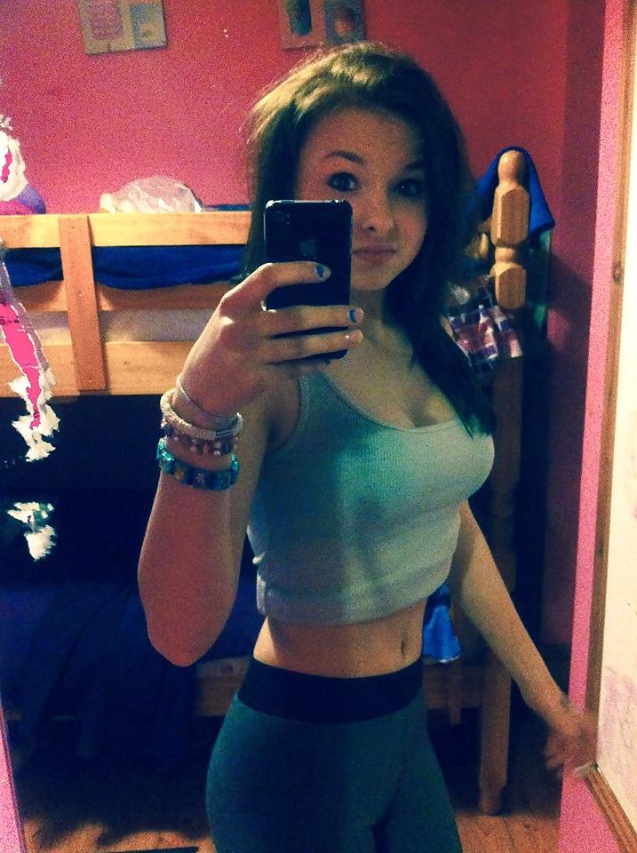 25P Irish girls Facebook gallery