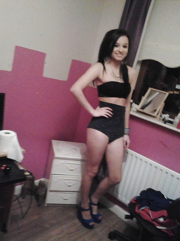 25P Irish girls Facebook gallery