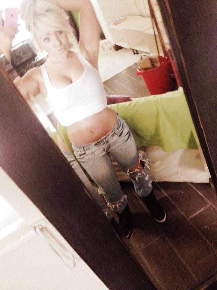25P Irish girls Facebook gallery